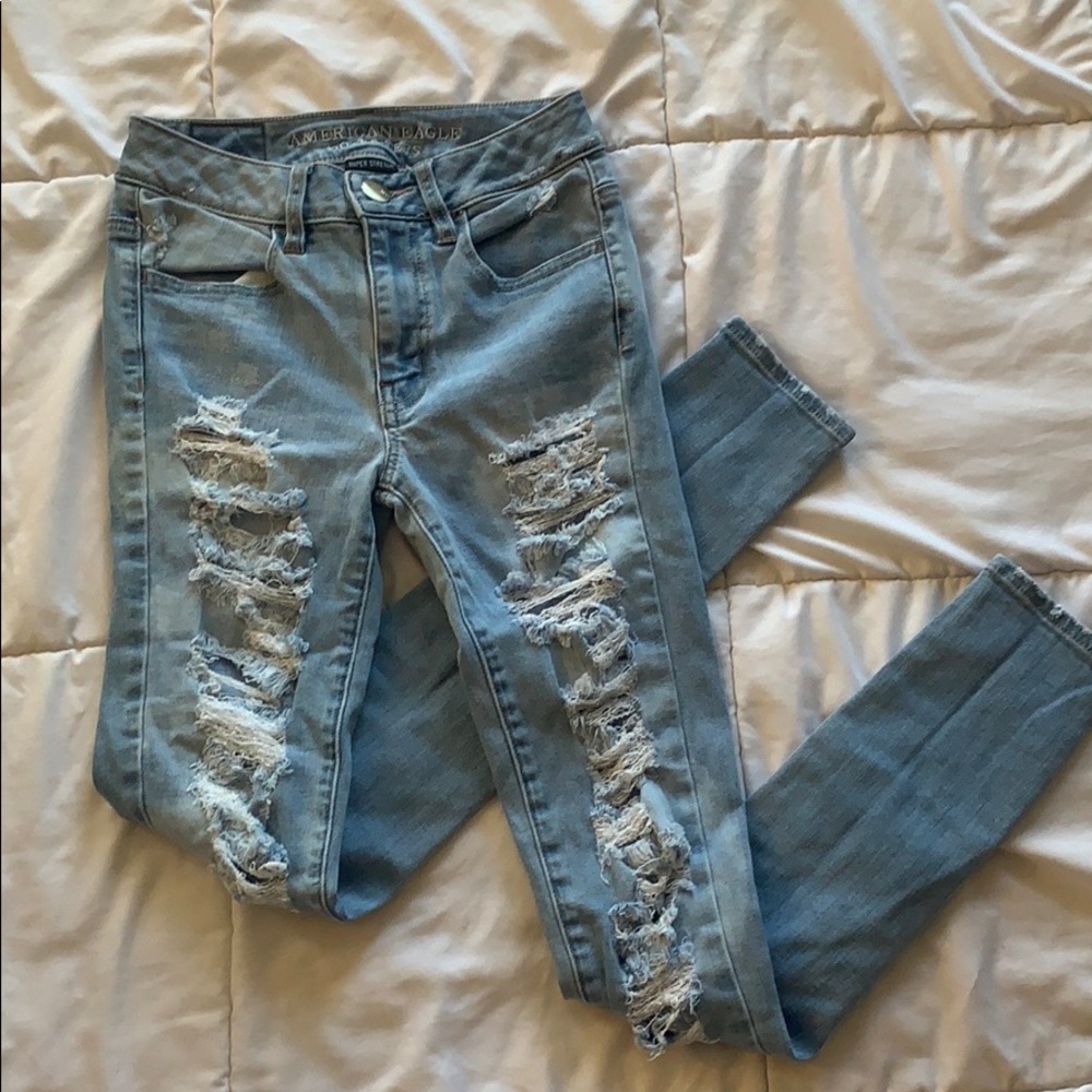 American Eagle Super Stretch Ripped Jeans!
